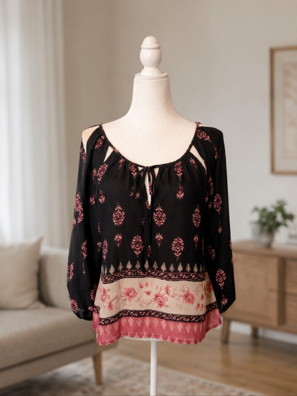 Charlotte Russe Floral Peasant Blouse Women's Size Medium Black Pink Boho